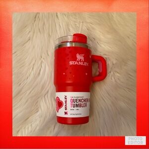 Stanley Heart Pattern Quencher H2O Tumbler - 20 oz. - NWT